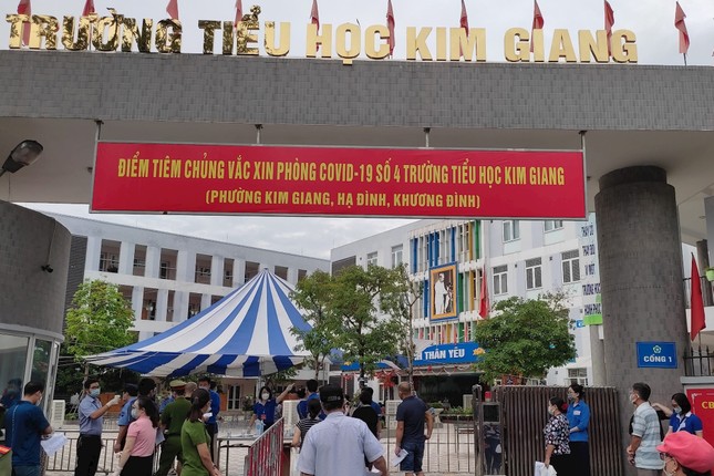 Vụ 50 học sinh tại Hà Nội ngộ độc sau chuyến dã ngoại: Còn 8 em chưa được ra viện - Ảnh 1.