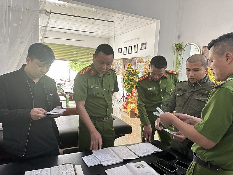 Thanh Hóa: Huy động 500 công an tổng kiểm tra 188 cơ sở cầm đồ và “tín dụng đen” - Ảnh 1.