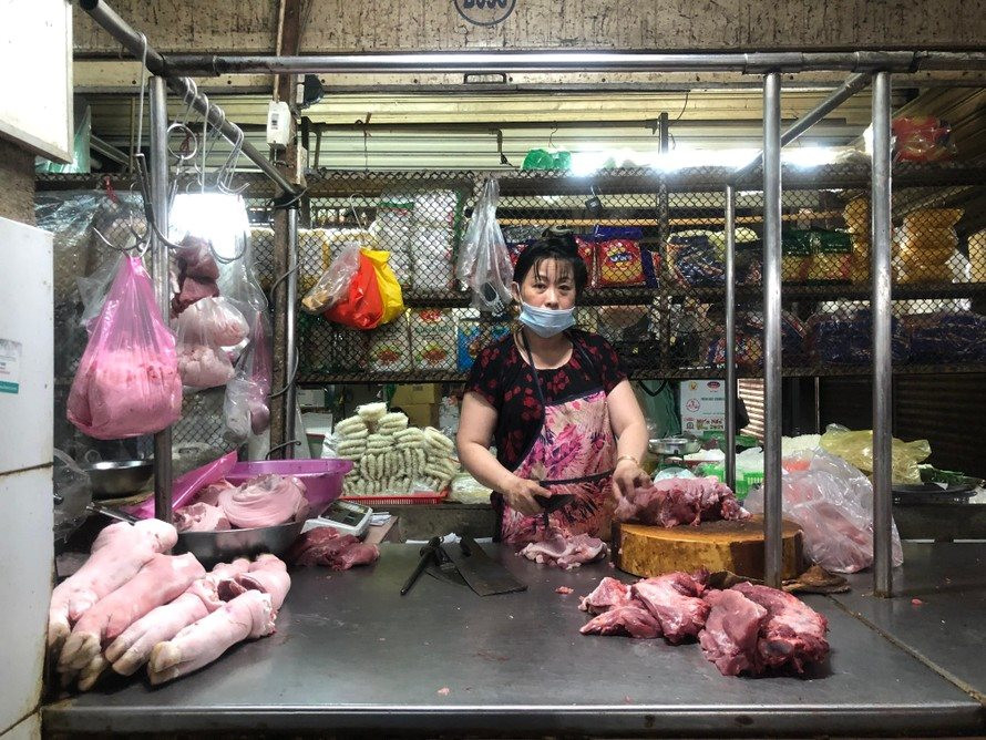 Sau chuỗi ngày giảm, giá heo hơi đã có ngày đứng im - Ảnh 1.