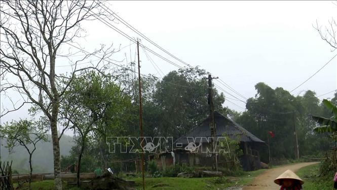 Người dân phải mua điện giá cao do công trình điện chưa bàn giao - Ảnh 3.