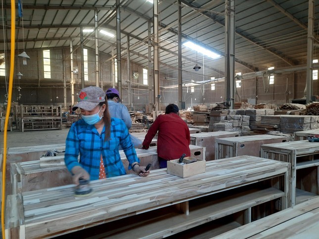 83% doanh nghiệp TPHCM gặp khó khăn, không có đơn hàng dự trữ - Ảnh 1. 83% doanh nghiệp TPHCM gặp khó khăn, không có đơn hàng dự trữ - Ảnh 1.