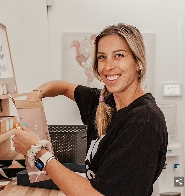 Nhân viên ngân hàng mất việc, bỏ 23 triệu đồng thu tới 54 tỷ đồng/năm chỉ nhờ 1 việc - Ảnh 1. Nhân viên ngân hàng mất việc, bỏ 23 triệu đồng thu tới 54 tỷ đồng/năm chỉ nhờ 1 việc - Ảnh 1.