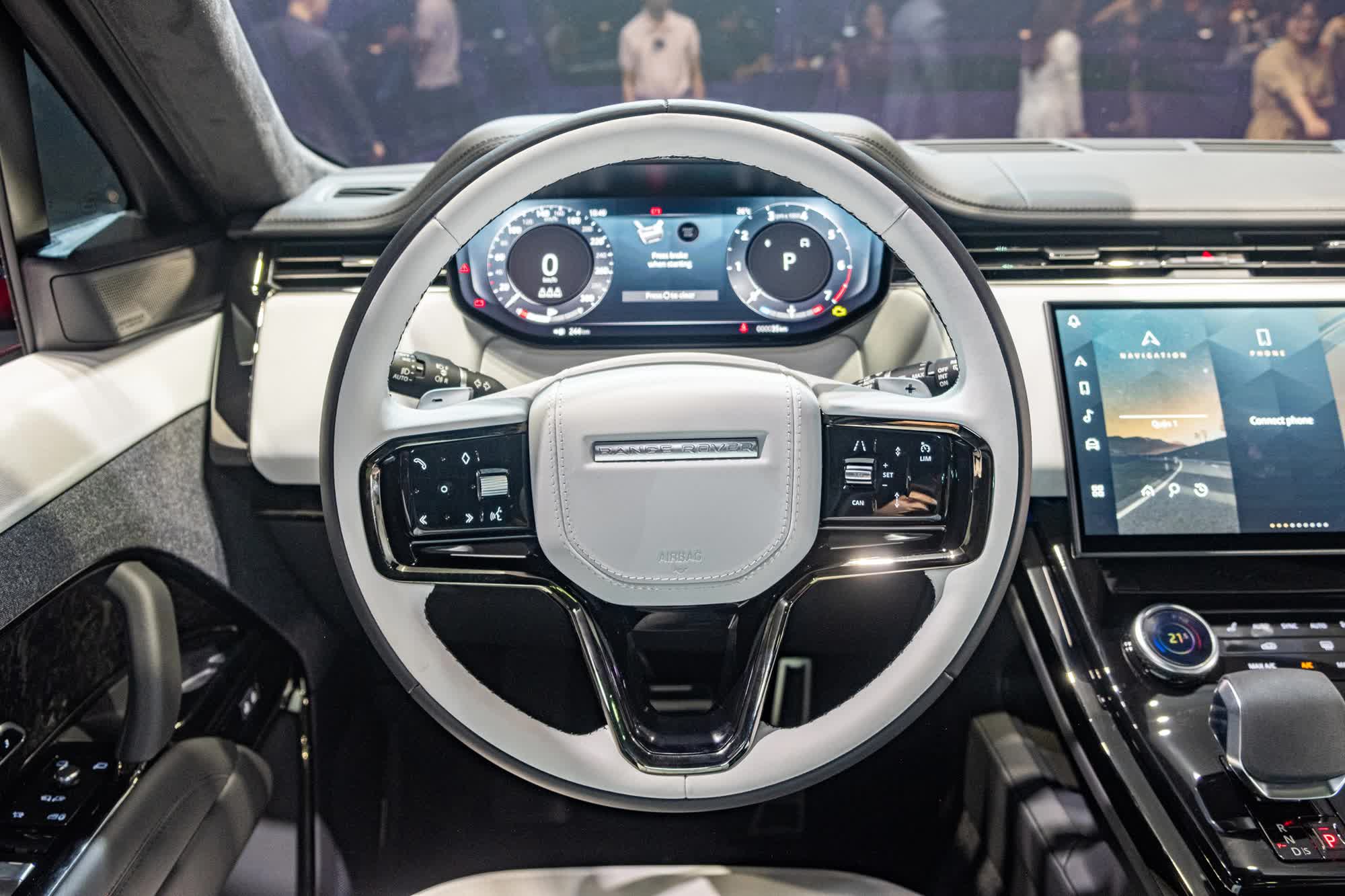 Range Rover Sport 2023 ra mắt Việt Nam: Giá cao nhất 8,57 tỷ đồng, gấp đôi BMW X5 - Ảnh 11.