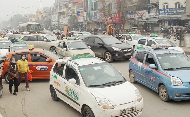 Hàng nghìn taxi điện sắp hoạt động: Cần tính toán kỹ - Ảnh 1.