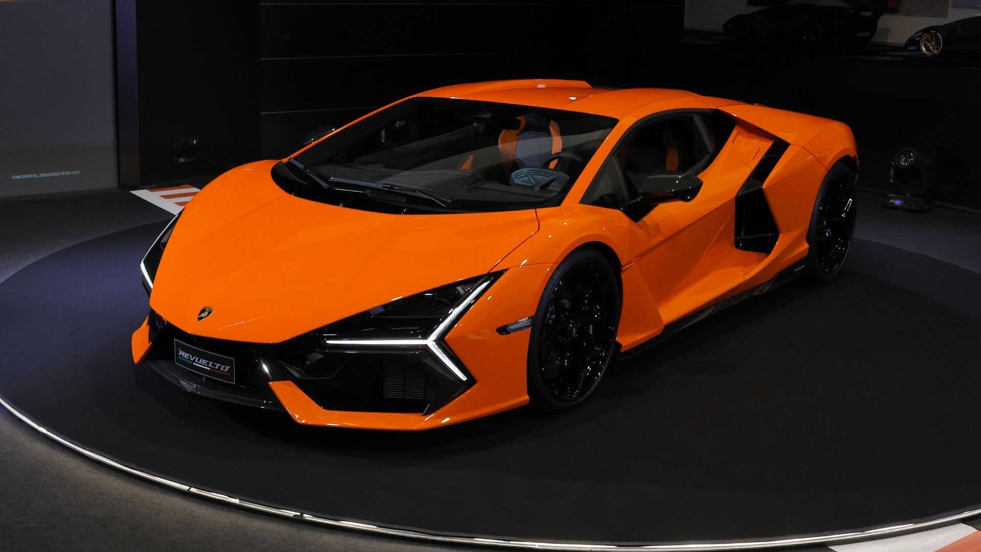 Lamborghini Revuelto chính thức chào sân: Hậu duệ Aventador, công suất trên 1.000 mã lực - Ảnh 13.
