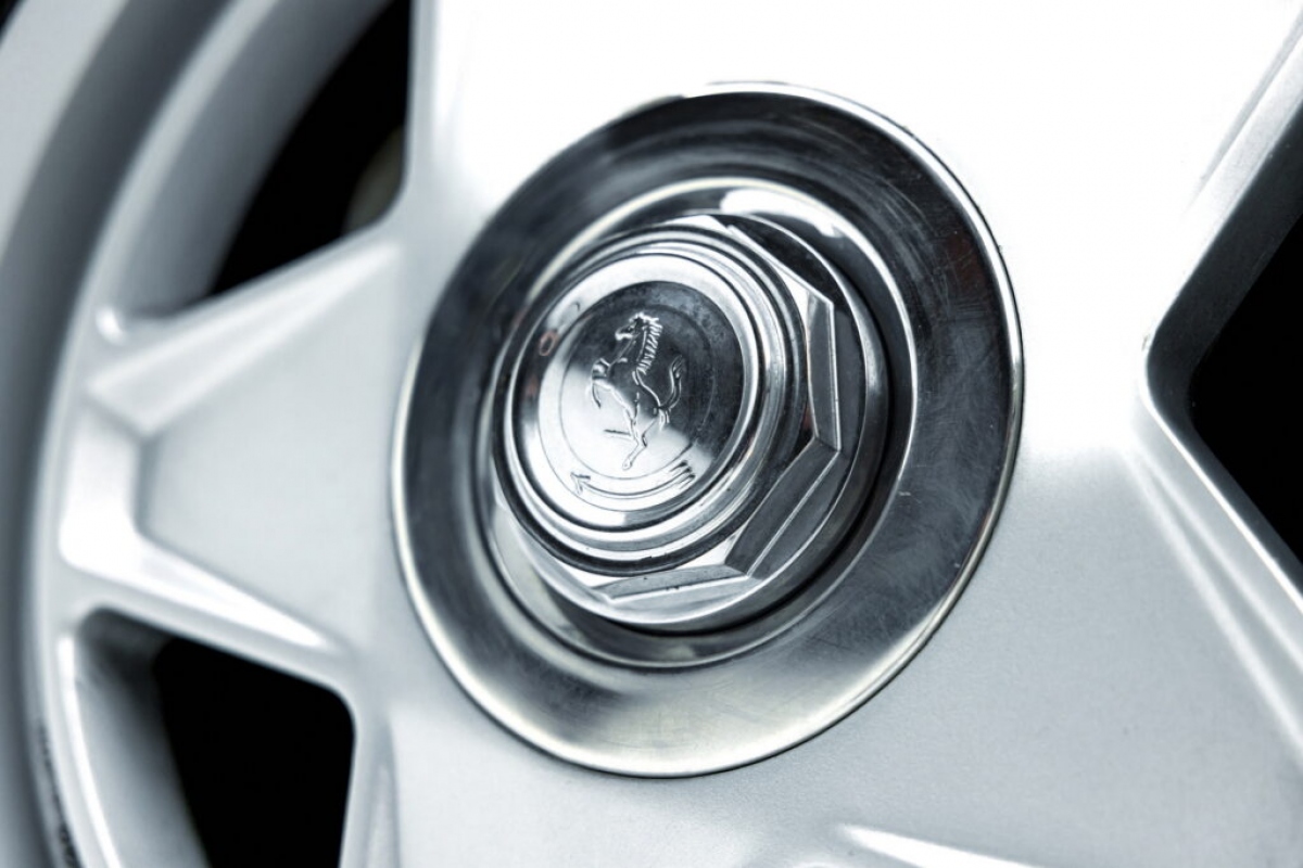 Chiêm ngưỡng 5 mẫu xe Ferrari Testarossa cổ sẽ được đấu giá tại Ý vào tháng 5 tới - Ảnh 10.