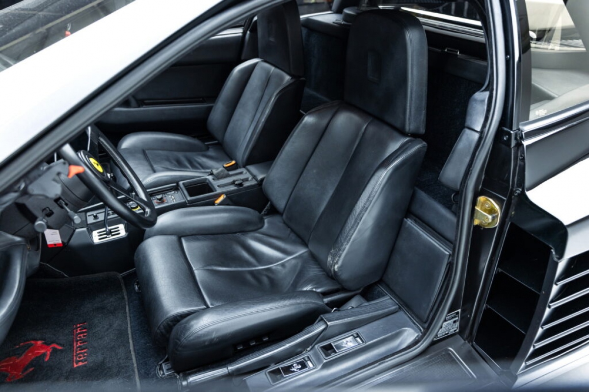 Chiêm ngưỡng 5 mẫu xe Ferrari Testarossa cổ sẽ được đấu giá tại Ý vào tháng 5 tới - Ảnh 22.