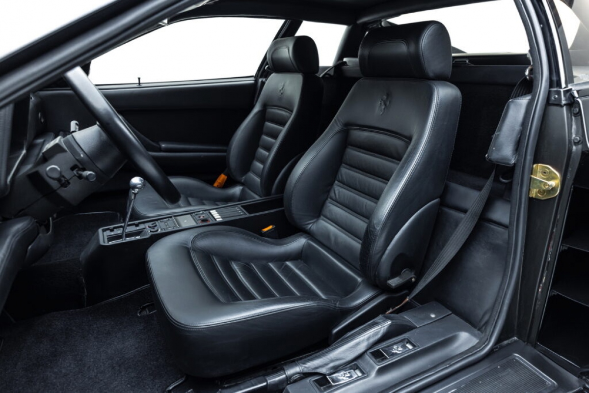 Chiêm ngưỡng 5 mẫu xe Ferrari Testarossa cổ sẽ được đấu giá tại Ý vào tháng 5 tới - Ảnh 40.