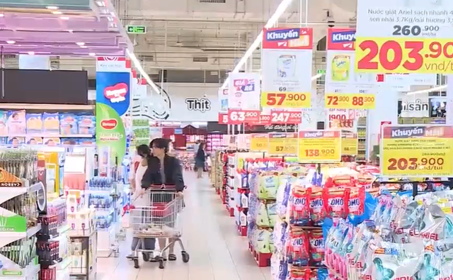 Miếng bánh thị trường bán lẻ Việt: Kiến nội – Kiến ngoại, ai giành phần thắng? - Ảnh 2. Miếng bánh thị trường bán lẻ Việt: Kiến nội – Kiến ngoại, ai giành phần thắng? - Ảnh 2.