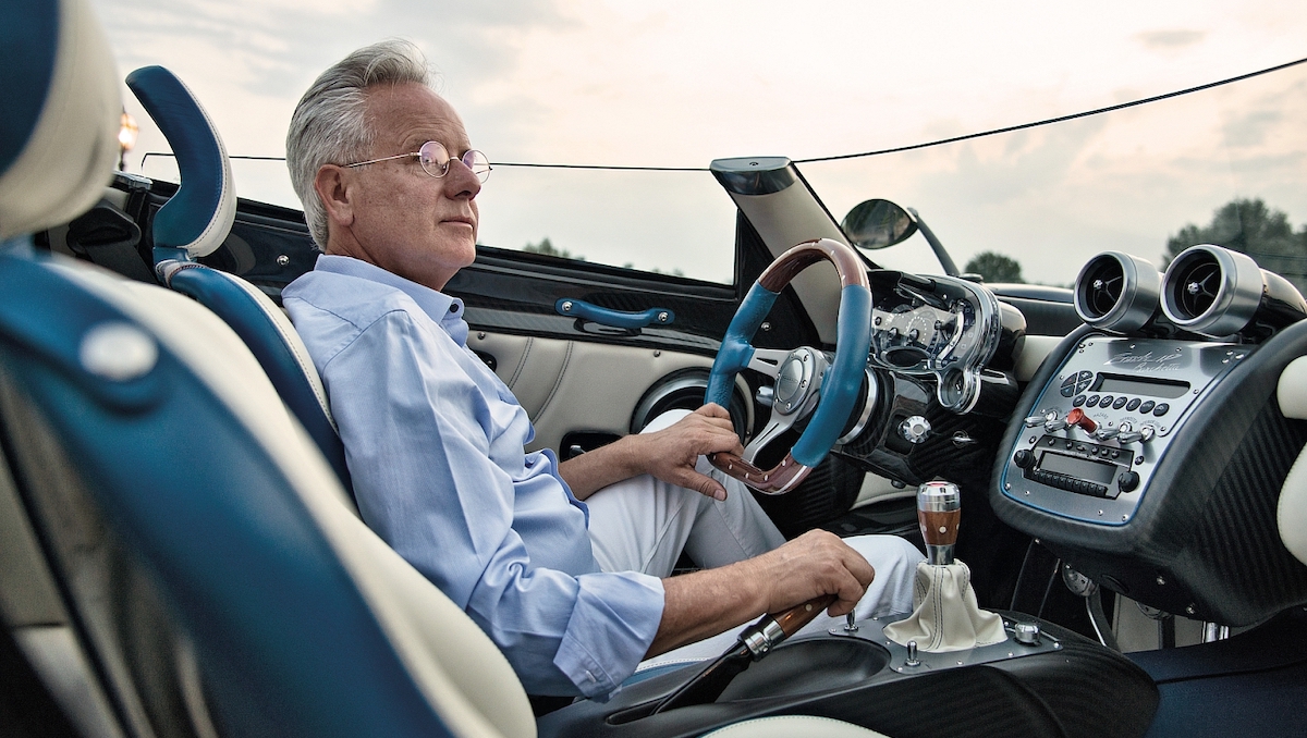 Bị Ferrari từ chối, phải làm thuê cho Lamborghini, anh công nhân tự nghỉ việc về làm ông chủ: Tạo thương hiệu cực kén khách, người có tiền chưa chắc đã mua được - Ảnh 3. Bị Ferrari từ chối, phải làm thuê cho Lamborghini, anh công nhân tự nghỉ việc về làm ông chủ: Tạo thương hiệu cực kén khách, người có tiền chưa chắc đã mua được - Ảnh 3.