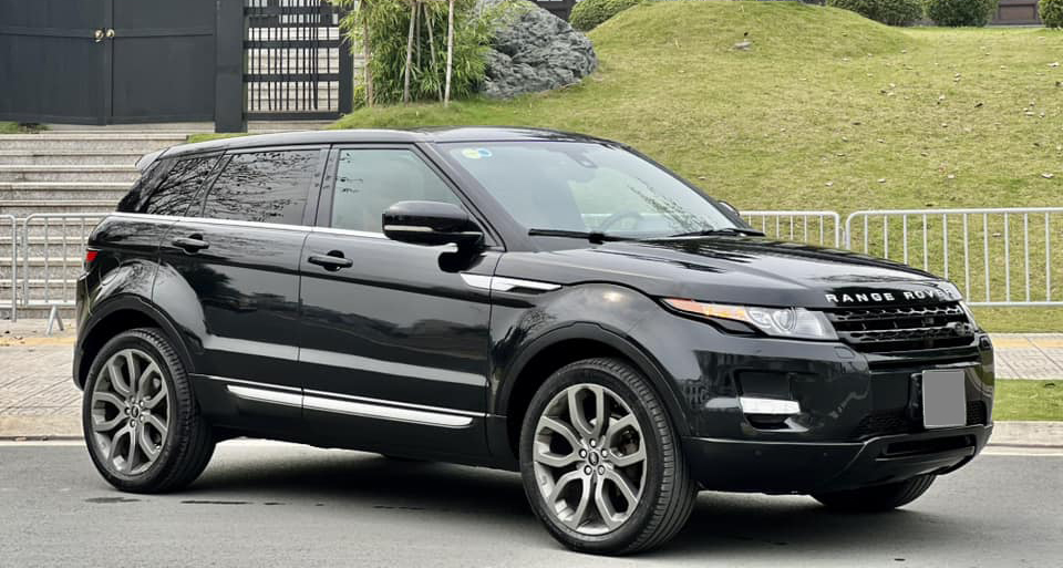 Chiếc Range Rover giá 880 triệu đồng này sẽ khiến người dùng phải cân nhắc thay vì mua Corolla Cross - Ảnh 1.