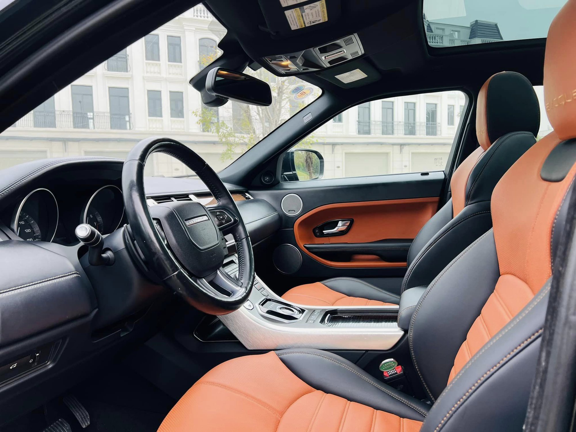 Chiếc Range Rover giá 880 triệu đồng này sẽ khiến người dùng phải cân nhắc thay vì mua Corolla Cross - Ảnh 6.