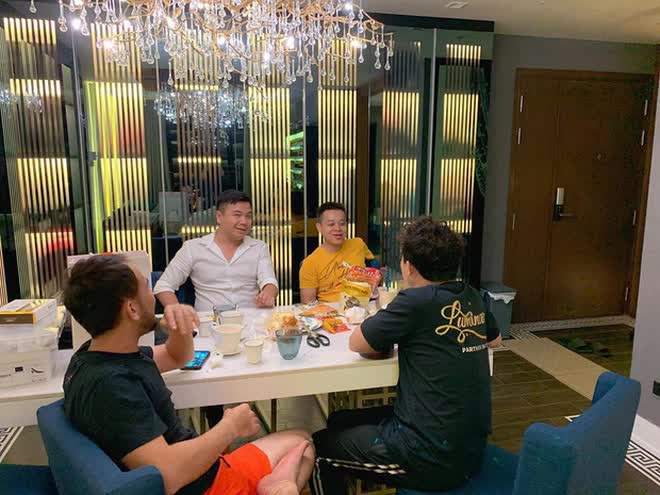 Những hình ảnh hiếm hoi trong cơ ngơi riêng tư của Trấn Thành và Hari Won, đẳng cấp từ nội thất xịn xò - Ảnh 6.