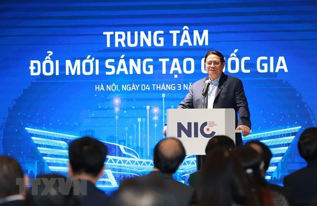 Thủ tướng: Trung tâm đổi mới sáng tạo phải là nơi đáng sống của chuyên gia - Ảnh 1. Thủ tướng: Trung tâm đổi mới sáng tạo phải là nơi đáng sống của chuyên gia - Ảnh 1.
