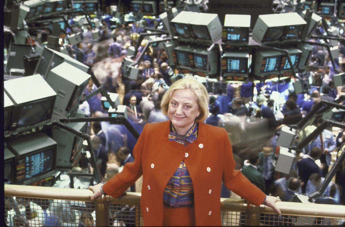 Không bằng cấp, nữ trader đầu tiên mua ghế tại sàn chứng khoán NY tiết lộ: Muốn không rơi vào nhóm 95% thua lỗ bạn phải làm một việc này - Ảnh 2. Không bằng cấp, nữ trader đầu tiên mua ghế tại sàn chứng khoán NY tiết lộ: Muốn không rơi vào nhóm 95% thua lỗ bạn phải làm một việc này - Ảnh 2.