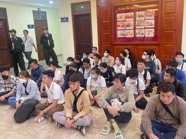 Triệt phá thêm công ty đòi nợ kiểu khủng bố, lộ chiêu trò ghép ‘ảnh nóng’ đe doạ khách hàng - Ảnh 1. Triệt phá thêm công ty đòi nợ kiểu khủng bố, lộ chiêu trò ghép ‘ảnh nóng’ đe doạ khách hàng - Ảnh 1.