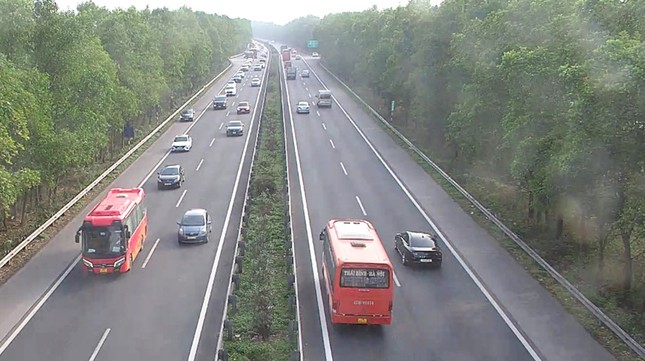 Trình duyệt phương án mở rộng cao tốc Cầu Giẽ - Ninh Bình trong năm nay - Ảnh 1. Trình duyệt phương án mở rộng cao tốc Cầu Giẽ - Ninh Bình trong năm nay - Ảnh 1.