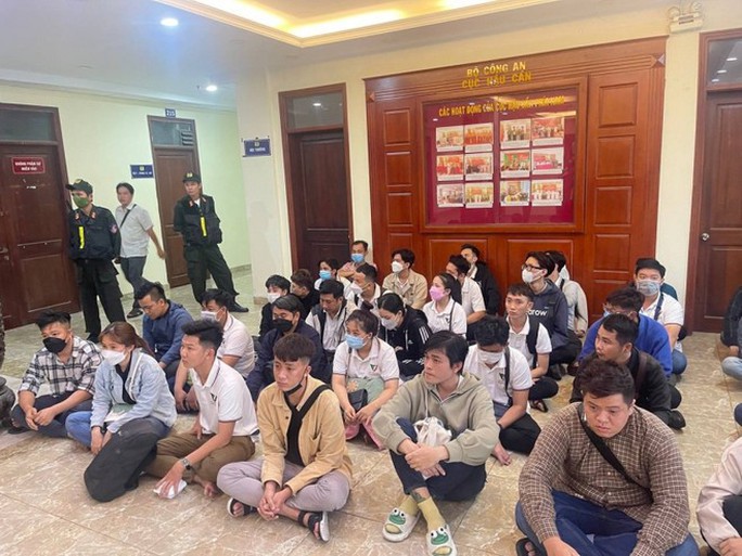 Lập 7 công ty tại TP HCM đòi nợ thuê bất chấp thủ đoạn, thu 500 tỉ đồng - Ảnh 1. Lập 7 công ty tại TP HCM đòi nợ thuê bất chấp thủ đoạn, thu 500 tỉ đồng - Ảnh 1.