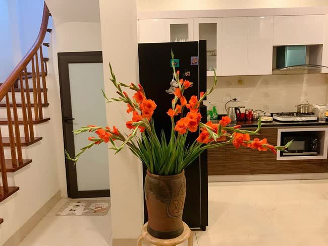 Những màn đổi nhà siêu đỉnh của dàn MC Việt: Người từ căn nhà 800 triệu đồng ở phố cổ chuyển sang penthouse tiền tỷ, người sở hữu 2 cơ ngơi ở Bắc lẫn Nam - Ảnh 9. Những màn đổi nhà siêu đỉnh của dàn MC Việt: Người từ căn nhà 800 triệu đồng ở phố cổ chuyển sang penthouse tiền tỷ, người sở hữu 2 cơ ngơi ở Bắc lẫn Nam - Ảnh 9.