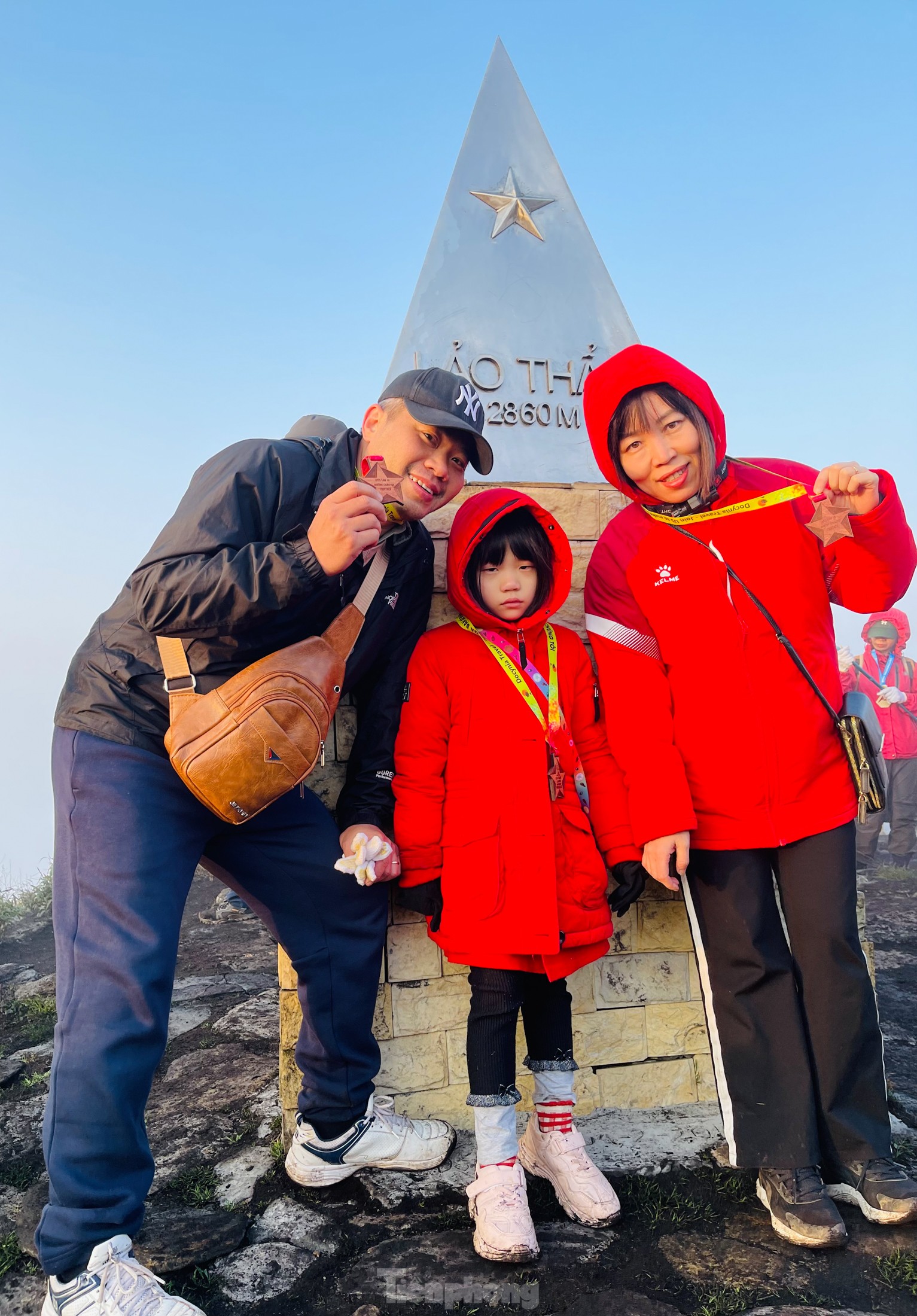 Săn mây giữa khung cảnh thần tiên trên đỉnh núi Lảo Thẩn - Y Tý - Ảnh 9.