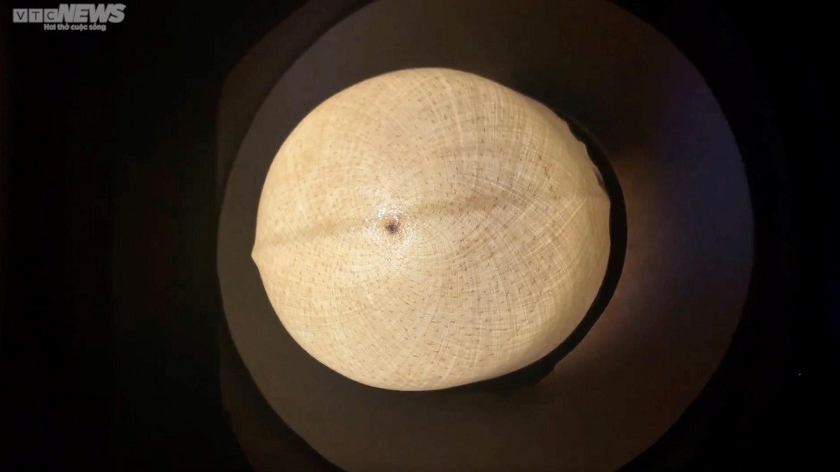 Đại gia Việt sở hữu chiếc mũ cói giá 3,5 tỷ đồng - Ảnh 11.