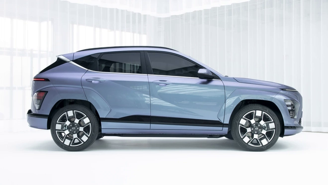 Hyundai Kona thuần điện đi gần 500km mỗi lần sạc, thiết kế như ve sầu thoát xác, lu mờ đối thủ - Ảnh 2.