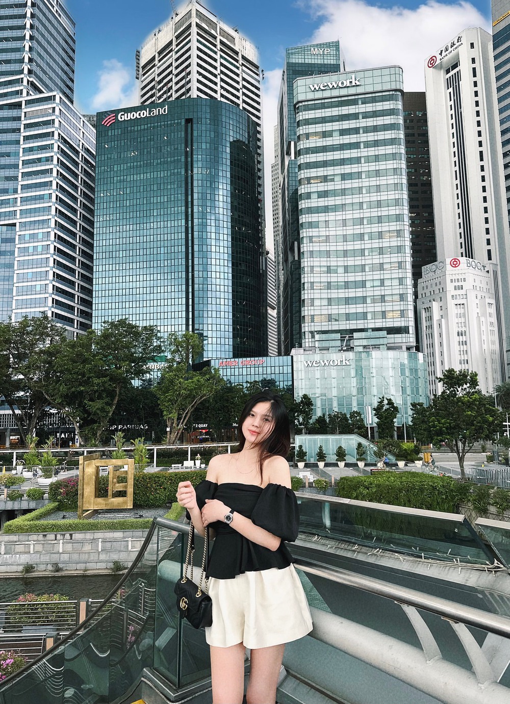 Cô gái đẹp xứ Tuyên làm vợ cầu thủ, sinh con xong nhan sắc càng thăng hạng, chồng đều đặn chuyển khoản dãy số dài - Ảnh 11. Cô gái đẹp xứ Tuyên làm vợ cầu thủ, sinh con xong nhan sắc càng thăng hạng, chồng đều đặn chuyển khoản dãy số dài - Ảnh 11.