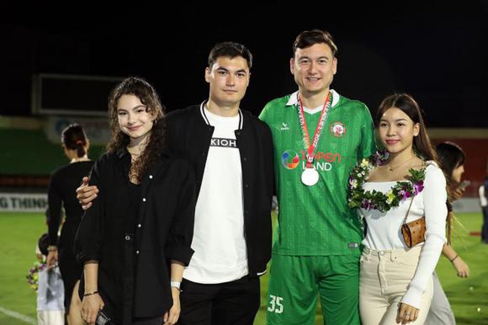 Bạn gái lâu năm của thủ môn quốc dân: Cao “3 mét bẻ đôi” nhưng dáng cực cháy, kiếm trăm triệu/tháng không cần dựa dẫm ai - Ảnh 14. Bạn gái lâu năm của thủ môn quốc dân: Cao “3 mét bẻ đôi” nhưng dáng cực cháy, kiếm trăm triệu/tháng không cần dựa dẫm ai - Ảnh 14.