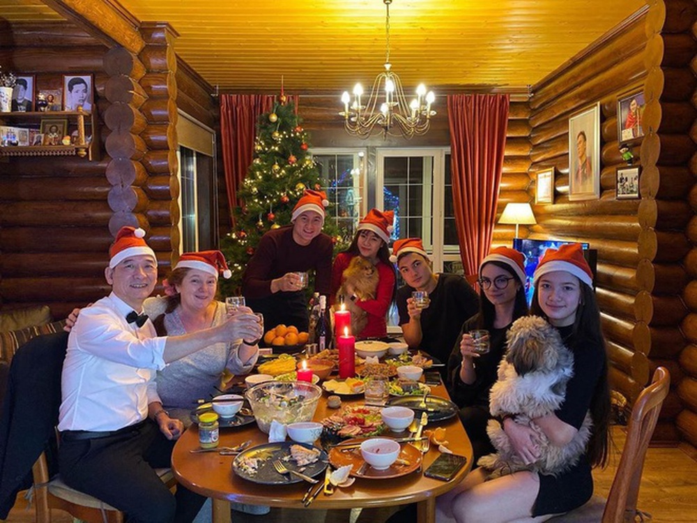 Bạn gái lâu năm của thủ môn quốc dân: Cao “3 mét bẻ đôi” nhưng dáng cực cháy, kiếm trăm triệu/tháng không cần dựa dẫm ai - Ảnh 12. Bạn gái lâu năm của thủ môn quốc dân: Cao “3 mét bẻ đôi” nhưng dáng cực cháy, kiếm trăm triệu/tháng không cần dựa dẫm ai - Ảnh 12.