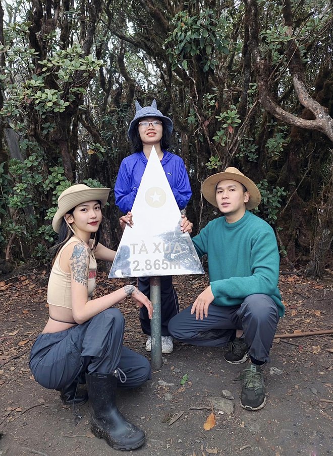  Có đến hai địa danh mang tên Tà Xùa khiến nhiều người nhầm lẫn: Một nơi săn mây đỉnh cao, nơi kia thì trekking siêu xịn - Ảnh 5.