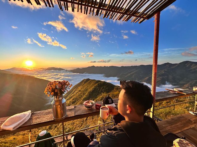  Có đến hai địa danh mang tên Tà Xùa khiến nhiều người nhầm lẫn: Một nơi săn mây đỉnh cao, nơi kia thì trekking siêu xịn - Ảnh 14.