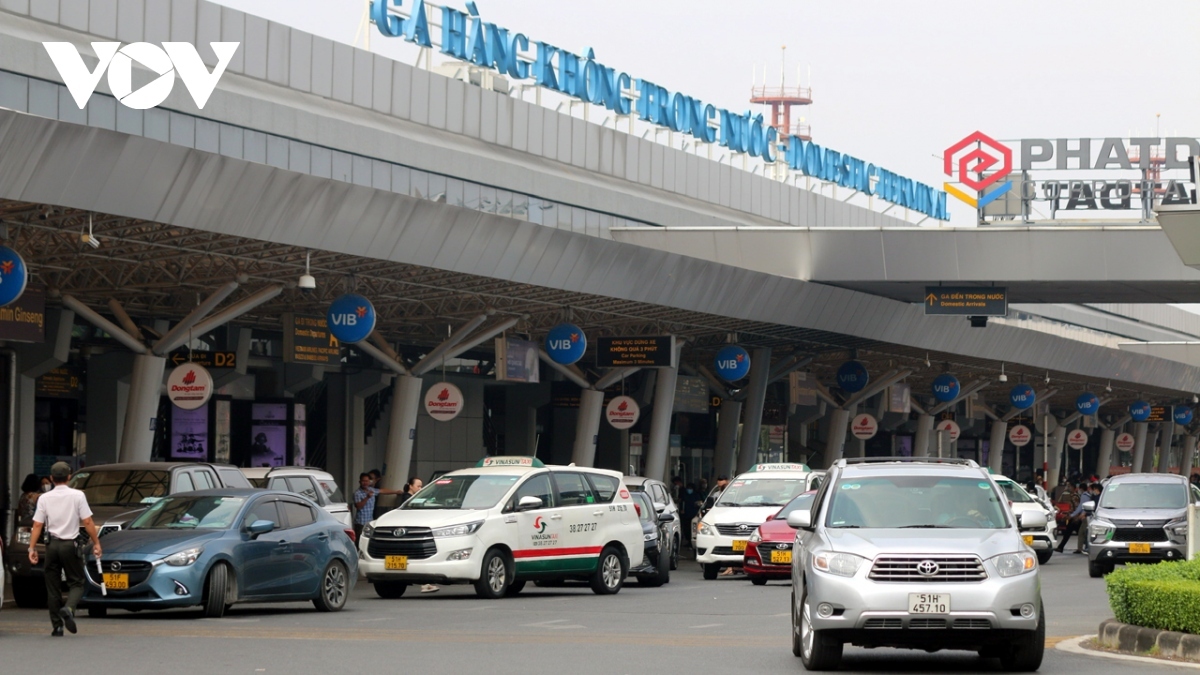 Thu phí taxi vào sân bay: “Trăm dâu lại đổ đầu” hành khách - Ảnh 3.