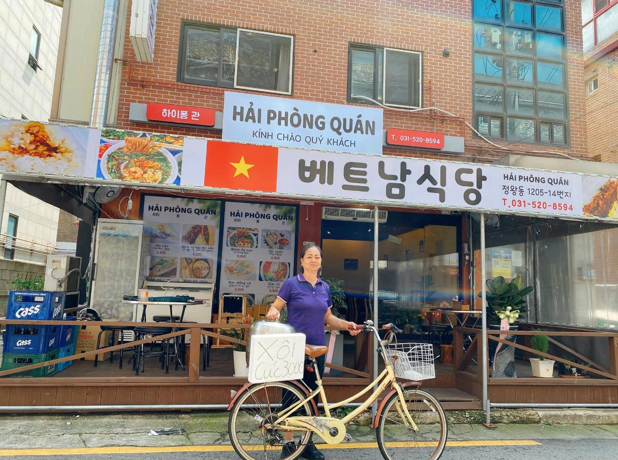 Người phụ nữ Việt bán xôi khúc ở Hàn Quốc: Có ngày kiếm hơn chục triệu, từ bán dạo đến mở được quán ăn đông khách - Ảnh 4.