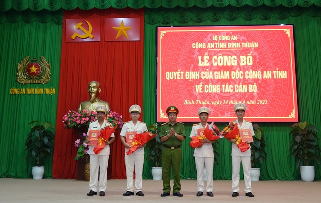 Công an Bình Thuận điều động, bổ nhiệm nhiều cán bộ chủ chốt - Ảnh 1.
