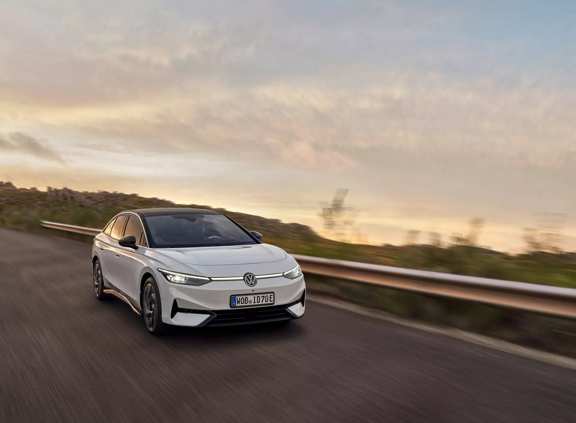 Nếu có ý định mua một chiếc ô tô điện trong 2 năm tới, bạn sẽ hối tiếc nếu bỏ qua mẫu Volkswagen đẹp ‘không tì vết’, tầm hoạt động lên đến 700 km này - Ảnh 5.