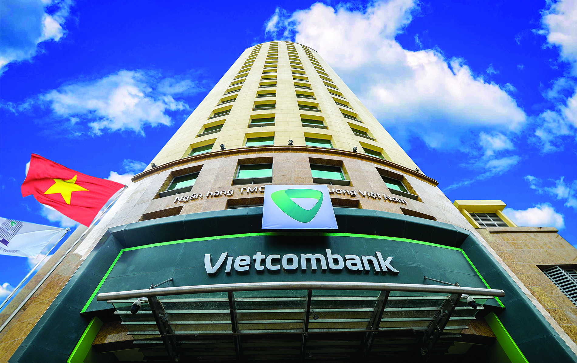 Vì sao thẻ Vietcombank luôn được yêu thích và khác biệt tại thị trường Việt Nam? - Ảnh 2.