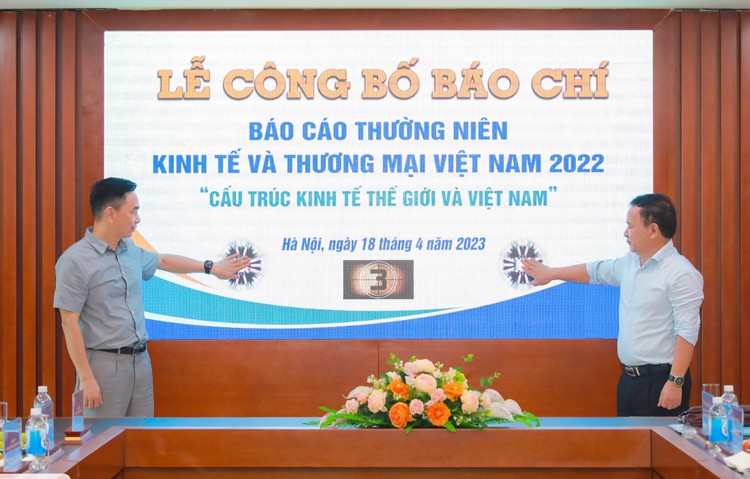 3 kịch bản tăng trưởng GDP trong năm 2023 của kinh tế Việt Nam - Ảnh 1. 3 kịch bản tăng trưởng GDP trong năm 2023 của kinh tế Việt Nam - Ảnh 1.