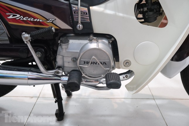 Honda Dream đời cổ biển đẹp rao bán hơn 300 triệu đồng - Ảnh 6.