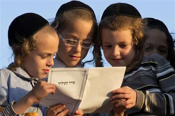 Vì sao người Do Thái chiếm tới 11,6% tỷ phú trên thế giới? Nguyên nhân đến từ 8 cách giáo dục thông minh, cha mẹ nào cũng nên tham khảo - Ảnh 3.
