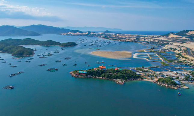 Có gì đặc biệt trong quy hoạch cảng biển, đô thị, du lịch Vân Phong? - Ảnh 2.