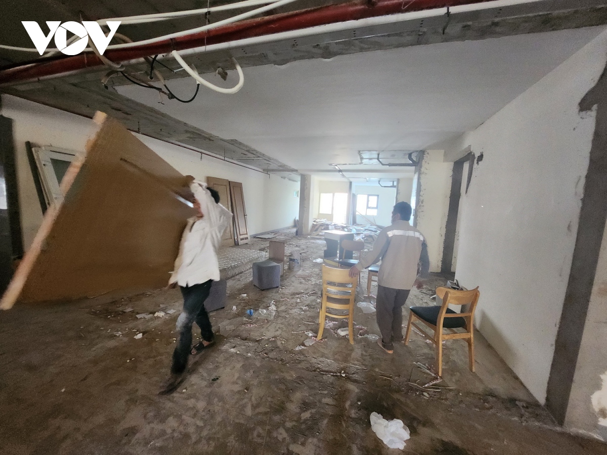 Cận cảnh tháo dỡ 78 căn hộ chung cư sai phép của Dự án Tổ hợp khách sạn Mường Thanh - Ảnh 9.