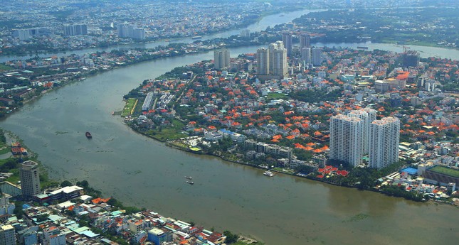 TPHCM sẽ có khách sạn nổi, chợ nổi, chèo kayak... trên sông Sài Gòn - Ảnh 1.