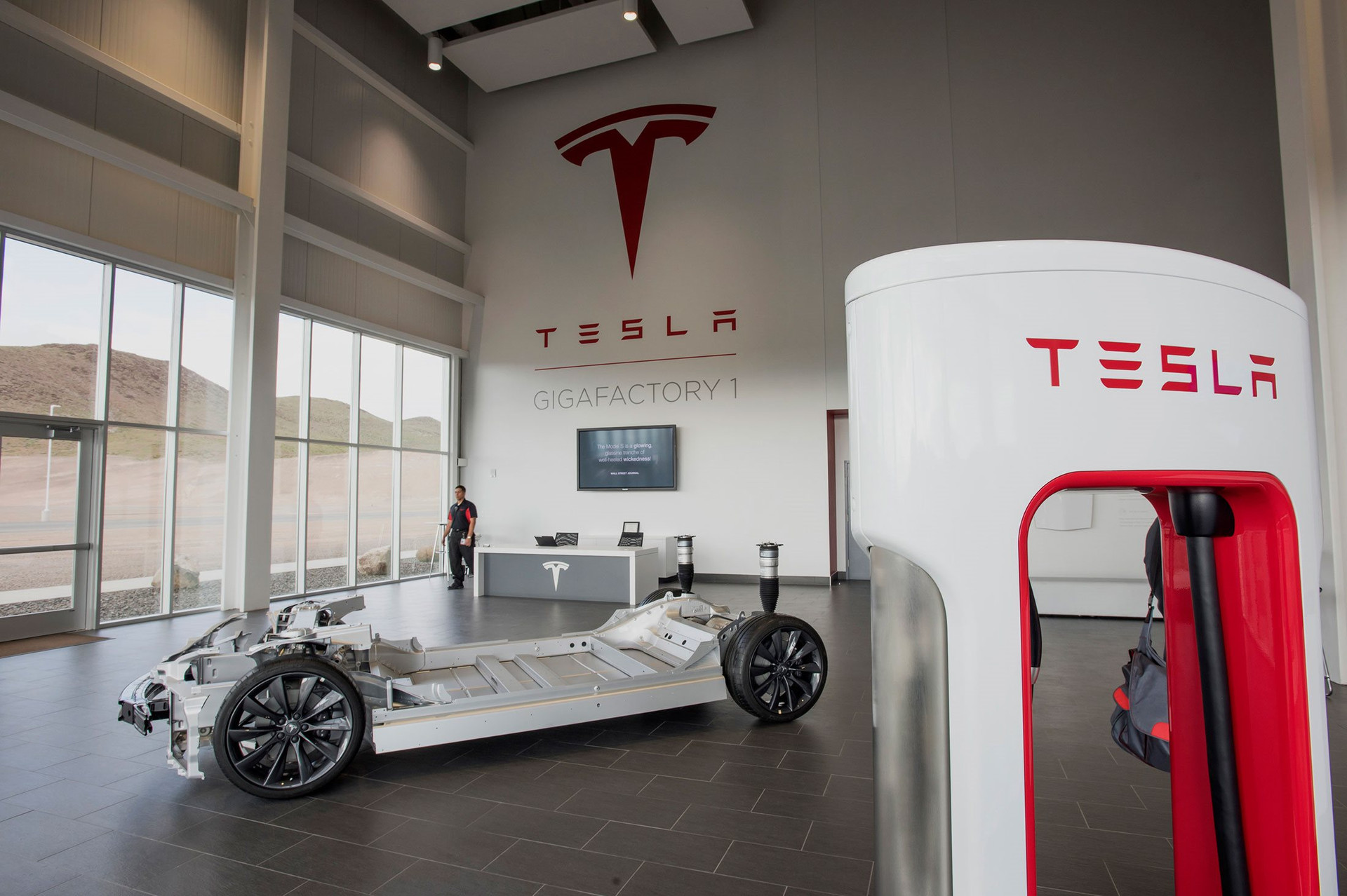 Bí mật xấu xí của Tesla: Làm xe điện nhưng xả hàng chục triệu tấn CO2, bị điều tra vì ngó lơ yếu tố khí thải - Ảnh 2.
