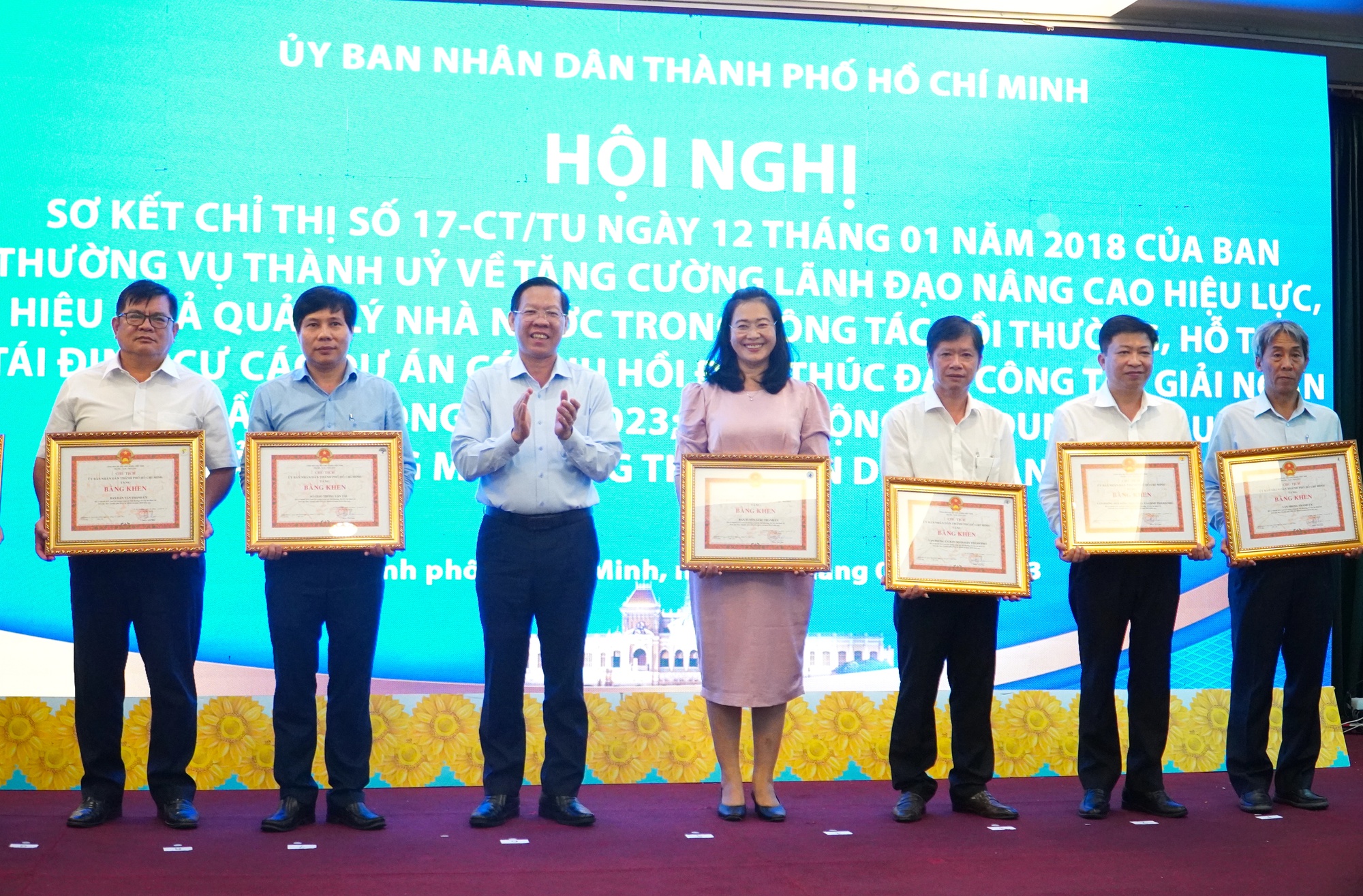 Chủ tịch Phan Văn Mãi chốt tiến độ mặt bằng dự án Vành đai 3- TP HCM - Ảnh 4.