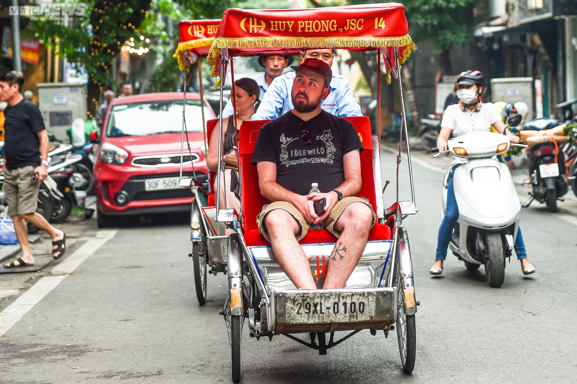 Xích lô - nét đẹp níu chân du khách khi đến với Hà Nội - Ảnh 5.