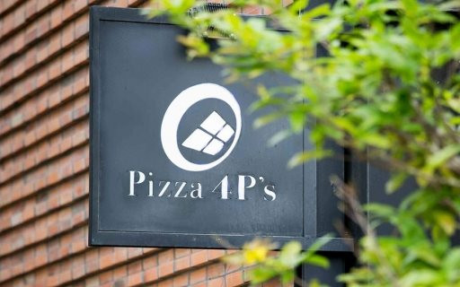 Ngành F&B “tăng vút lên trời “ hậu Covid-19, chuỗi Pizza 4P's lãi kỷ lục hơn 83 tỷ đồng sau 2 năm thua lỗ - Ảnh 1.