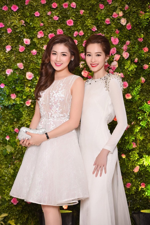 Đặng Thu Thảo và những lần đọ sắc cùng dàn hậu Việt: Vượt mặt Mai Phương Thúy, hơn Phương Nhi hẳn 11 tuổi vẫn chẳng 'lép vế' - Ảnh 3. Đặng Thu Thảo và những lần đọ sắc cùng dàn hậu Việt: Vượt mặt Mai Phương Thúy, hơn Phương Nhi hẳn 11 tuổi vẫn chẳng 'lép vế' - Ảnh 3.