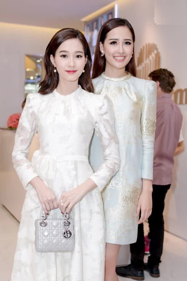 Đặng Thu Thảo và những lần đọ sắc cùng dàn hậu Việt: Vượt mặt Mai Phương Thúy, hơn Phương Nhi hẳn 11 tuổi vẫn chẳng 'lép vế' - Ảnh 2. Đặng Thu Thảo và những lần đọ sắc cùng dàn hậu Việt: Vượt mặt Mai Phương Thúy, hơn Phương Nhi hẳn 11 tuổi vẫn chẳng 'lép vế' - Ảnh 2.