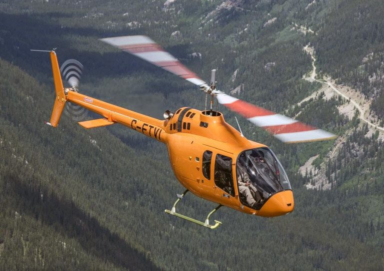 Dòng máy bay trực thăng Bell 505 có giá bao nhiêu tiền? - Ảnh 1.