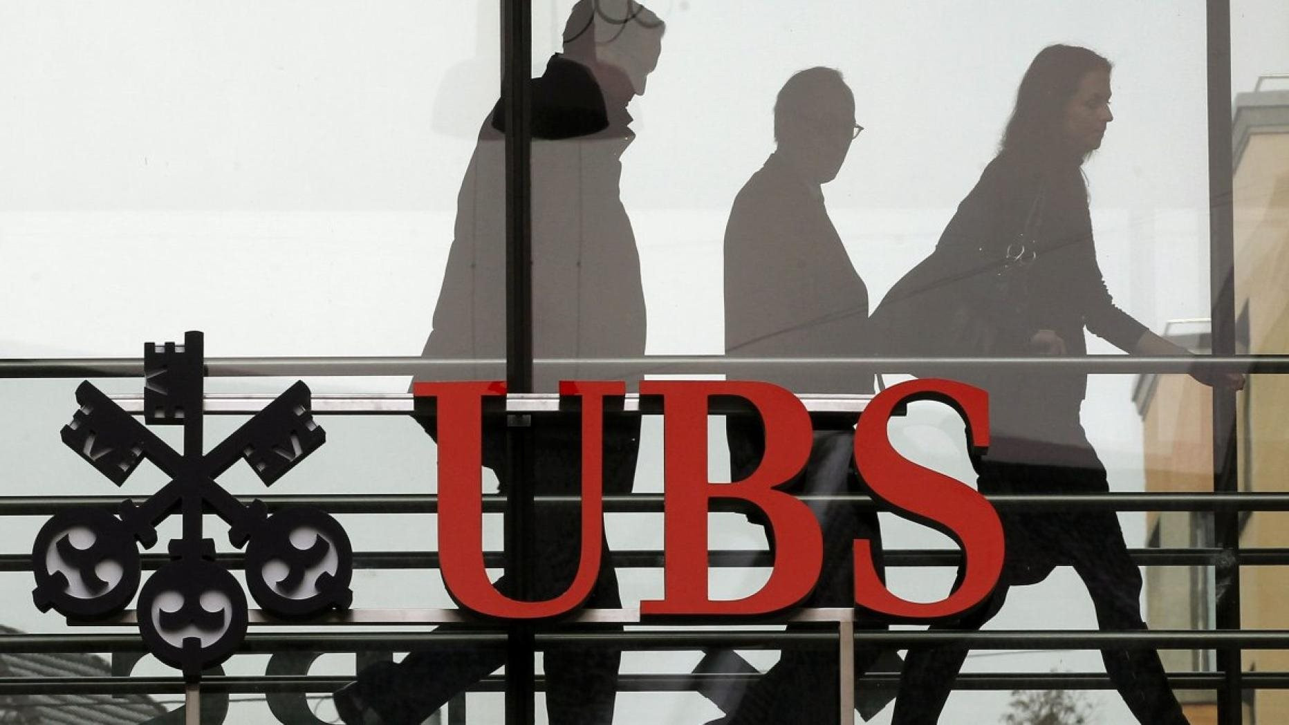 Đoán trước tương lai, Chủ tịch của UBS đã lên kế hoạch sáp nhập Credit Suisse từ nhiều năm trước: Hé lộ những toan tính sâu xa - Ảnh 1.